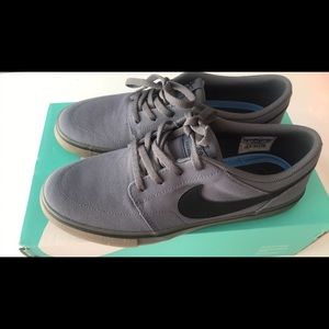 Nike SB Portmore Size 8